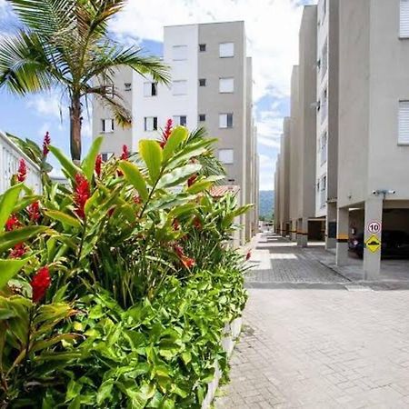 Apto Em Ubatuba Divisa Com A Praia De Itagua E Facil Acesso As Praias Fica Ao Lado Do Atacado Tenda Da Rodovia Rio Santos Eksteriør billede