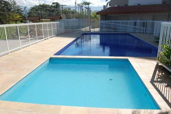 Apto Em Ubatuba Divisa Com A Praia De Itagua E Facil Acesso As Praias Fica Ao Lado Do Atacado Tenda Da Rodovia Rio Santos Eksteriør billede